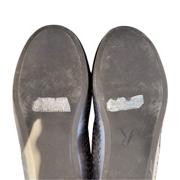 VIONIC Robyn Pewter Perforated Metallic Leather Ballet Flats Silver Shoes Sz 6.5 - Picture 10 of 12